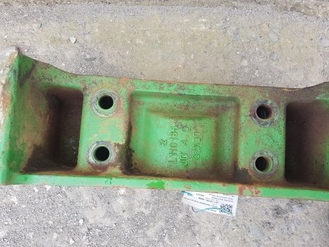 John Deere 6610, 6210, 6110, 6010, 6020, Main Weight Carrier Block 70kg L110165 - Contrepoids: photos 2 John Deere 6610, 6210, 6110, 6010, 6020, Main Weight Carrier Block 70kg L110165 - Contrepoids: photos 2