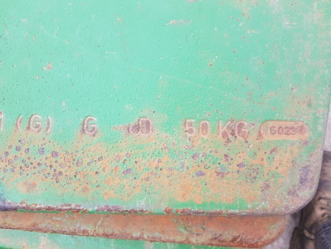 John Deere 6m, 6rseries, Front Weight Slice 50kg L38451 - Contrepoids: photos 2 John Deere 6m, 6rseries, Front Weight Slice 50kg L38451 - Contrepoids: photos 2