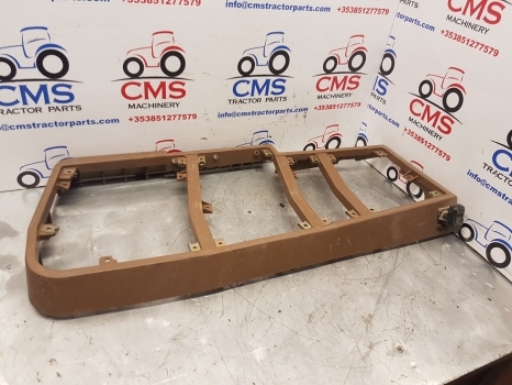 John Deere Se, 6400 Cab Console Panel Rhs R99718, L112841, L158260, L79574 - Cabine et intérieur pour Tracteur agricole: photos 1 John Deere Se, 6400 Cab Console Panel Rhs R99718, L112841, L158260, L79574 - Cabine et intérieur pour Tracteur agricole: photos 1