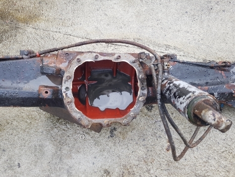 Lamborghini, Same, Hurlimann Front Axle Housing 0.275.4356.0/80, 275.4356.0 - Essieu avant pour Tracteur agricole: photos 4 Lamborghini, Same, Hurlimann Front Axle Housing 0.275.4356.0/80, 275.4356.0 - Essieu avant pour Tracteur agricole: photos 4