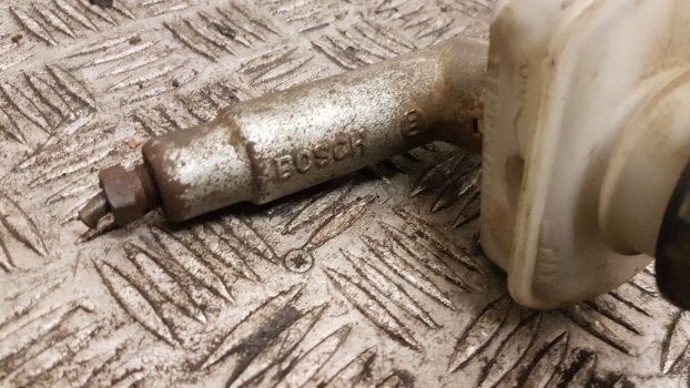 Landini Mythos Tdi 115 Clutch Master Cylinder 3558552m91 - Cylindre d'embrayage pour Tracteur agricole: photos 5 Landini Mythos Tdi 115 Clutch Master Cylinder 3558552m91 - Cylindre d'embrayage pour Tracteur agricole: photos 5