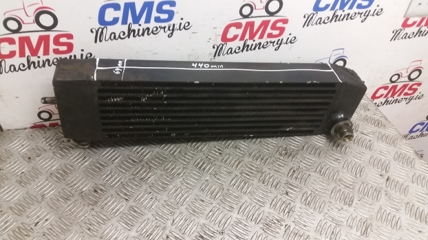 Manitou Radiator 043235. Please Check By Photos. - Radiateur pour Chargeuse: photos 1 Manitou Radiator 043235. Please Check By Photos. - Radiateur pour Chargeuse: photos 1