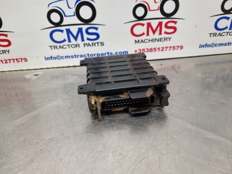 Massey Ferguson 3050, 3000, 3100 Ecu, Electronic Hitch Control Unit 0538201008 - Bloc de gestion: photos 5 Massey Ferguson 3050, 3000, 3100 Ecu, Electronic Hitch Control Unit 0538201008 - Bloc de gestion: photos 5