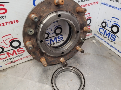 Massey Ferguson 5450, 5609 Front Axle Hub Bolt Plate 7330600701, 733.06.007.01 - Essieu avant: photos 2 Massey Ferguson 5450, 5609 Front Axle Hub Bolt Plate 7330600701, 733.06.007.01 - Essieu avant: photos 2