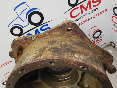 Massey Ferguson 690, 590, 699, 698 Front Axle Hub Bolt Plate 1423784m3, 1423784 - Essieu avant: photos 5 Massey Ferguson 690, 590, 699, 698 Front Axle Hub Bolt Plate 1423784m3, 1423784 - Essieu avant: photos 5