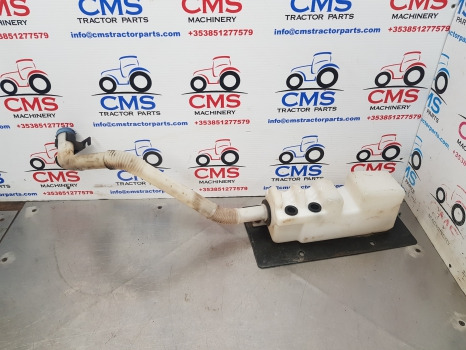 New Holland Case Maxxum Windshield Washer Reservoir 87638112, 87470604 - Essuie-glace pour Machine agricole: photos 2 New Holland Case Maxxum Windshield Washer Reservoir 87638112, 87470604 - Essuie-glace pour Machine agricole: photos 2