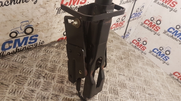 New Holland Fiat Ford L,tl Ect. Series Steering Colum & Steering Wheel 82009379 - Colonne de direction pour Tracteur agricole: photos 4 New Holland Fiat Ford L,tl Ect. Series Steering Colum & Steering Wheel 82009379 - Colonne de direction pour Tracteur agricole: photos 4