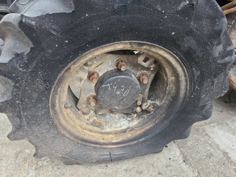New Holland T4.90 V, T4, T4000 Series Front Wheel Rim 260/70r16, 5184554 - Jante pour Machine agricole: photos 1 New Holland T4.90 V, T4, T4000 Series Front Wheel Rim 260/70r16, 5184554 - Jante pour Machine agricole: photos 1