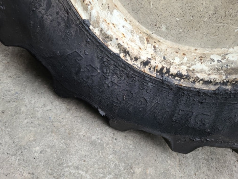 New Holland T4.90v, T4.100v, T4.80v, T4.110v Rear Wheel Rim 320/85r24 - Jante pour Machine agricole: photos 2 New Holland T4.90v, T4.100v, T4.80v, T4.110v Rear Wheel Rim 320/85r24 - Jante pour Machine agricole: photos 2