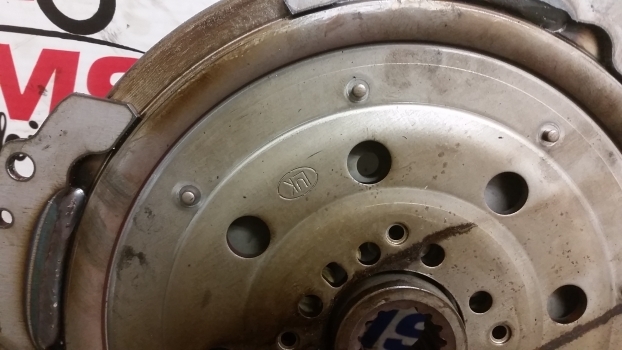 New Holland T5. 100, 110, 120 Engine Flywheel Damper 47888600 - Volant moteur pour Tracteur agricole: photos 3 New Holland T5. 100, 110, 120 Engine Flywheel Damper 47888600 - Volant moteur pour Tracteur agricole: photos 3