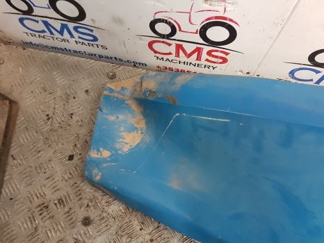 New Holland Tm, Ts, Tl, 35, 40, 60 Series. Mudguard Fender Lhs 82007488 - Aile pour Tracteur agricole: photos 4 New Holland Tm, Ts, Tl, 35, 40, 60 Series. Mudguard Fender Lhs 82007488 - Aile pour Tracteur agricole: photos 4