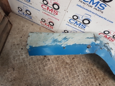 New Holland Tm, Ts, Tl, 40, 60, 35 Series. Mudguard Fender Lhs 82007488 - Aile pour Tracteur agricole: photos 2 New Holland Tm, Ts, Tl, 40, 60, 35 Series. Mudguard Fender Lhs 82007488 - Aile pour Tracteur agricole: photos 2