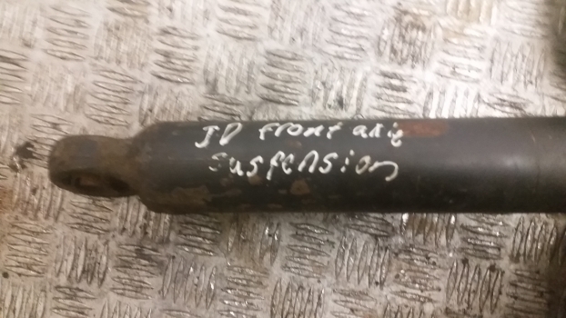 Old Stock Old Stock Front Axle Suspension Cylinder Ram - Suspension pour Tracteur agricole: photos 5 Old Stock Old Stock Front Axle Suspension Cylinder Ram - Suspension pour Tracteur agricole: photos 5
