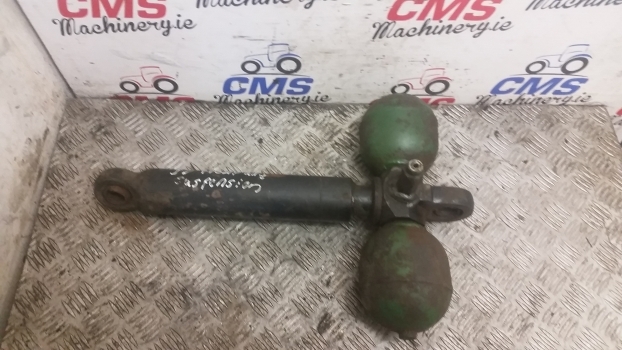 Old Stock Old Stock Front Axle Suspension Cylinder Ram - Suspension pour Tracteur agricole: photos 2 Old Stock Old Stock Front Axle Suspension Cylinder Ram - Suspension pour Tracteur agricole: photos 2