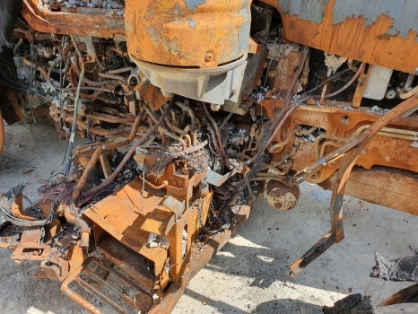 Fendt 724 S4 Axle, Engine, Transmission, Lift, Linkage Parts Nut Dismantling - Pièces de rechange pour Tracteur agricole: photos 3 Fendt 724 S4 Axle, Engine, Transmission, Lift, Linkage Parts Nut Dismantling - Pièces de rechange pour Tracteur agricole: photos 3