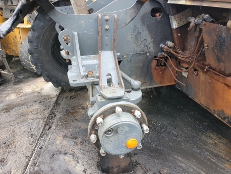 Kramer Kt 407 Front Rear Axle, Engine, Transmission, Frame Parts Nut - Pièces de rechange pour Chariot télescopique: photos 4 Kramer Kt 407 Front Rear Axle, Engine, Transmission, Frame Parts Nut - Pièces de rechange pour Chariot télescopique: photos 4