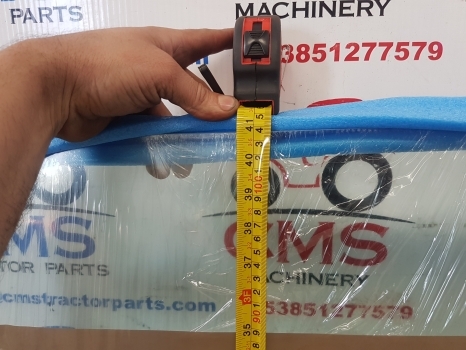 Volvo Ec140b, Ec180b, Ec210b, Ec240b, Ec290b, Ec360b Front Upper Glass 14551131 - Fenêtre et pièces pour Pelle: photos 4 Volvo Ec140b, Ec180b, Ec210b, Ec240b, Ec290b, Ec360b Front Upper Glass 14551131 - Fenêtre et pièces pour Pelle: photos 4