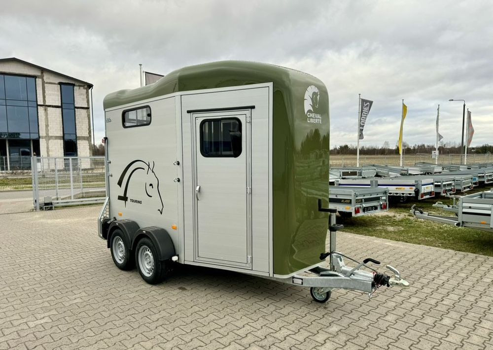 CHEVAL LIBERTÉ Touring Country + siodlarnia | przyczepa dla dwóch koni z rampą z przodu | 2000 kg DMC - Van chevaux: photos 2 CHEVAL LIBERTÉ Touring Country + siodlarnia | przyczepa dla dwóch koni z rampą z przodu | 2000 kg DMC - Van chevaux: photos 2