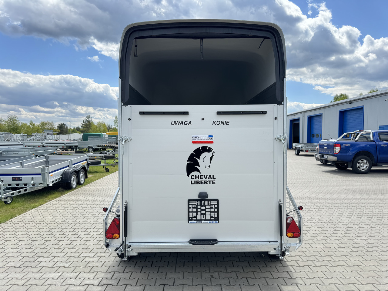 Cheval Liberté Gold Origins ALU 2000 kg - Van chevaux: photos 4 Cheval Liberté Gold Origins ALU 2000 kg - Van chevaux: photos 4