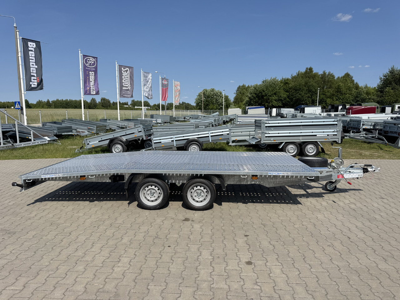 NIEWIADÓW Jupiter 4.5 - 450 x 210 cm / 2700 kg - Remorque porte-voitures: photos 2 NIEWIADÓW Jupiter 4.5 - 450 x 210 cm / 2700 kg - Remorque porte-voitures: photos 2