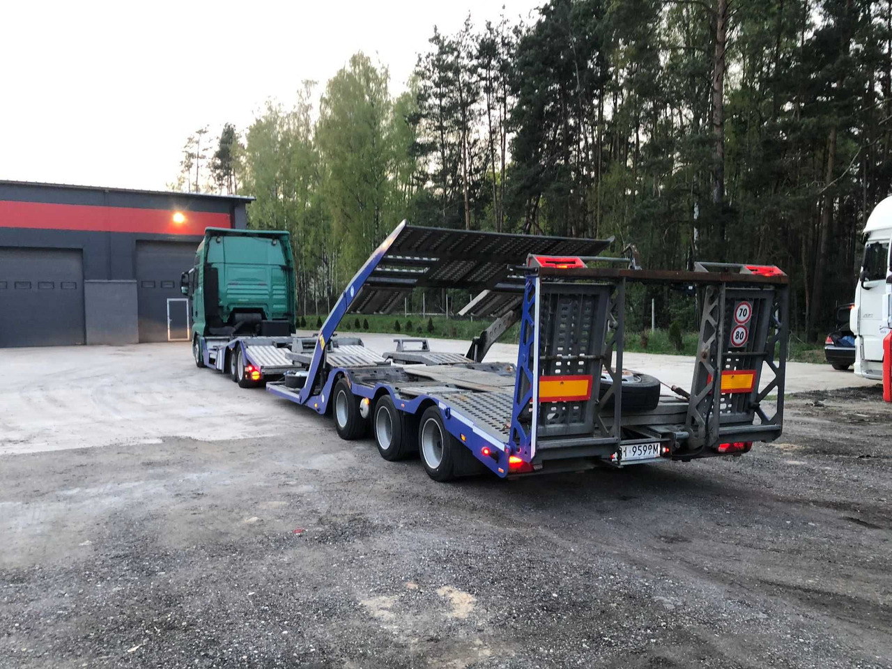 MAN TGA 26.440, Euro 5, FVG Autotransporter Autolaweta zestaw 6 osi - Camion porte-voitures: photos 4 MAN TGA 26.440, Euro 5, FVG Autotransporter Autolaweta zestaw 6 osi - Camion porte-voitures: photos 4