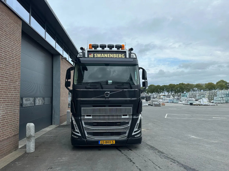 Volvo FH 500 6x2 /Full AIR / PTO Globe XL - Tracteur routier: photos 3 Volvo FH 500 6x2 /Full AIR / PTO Globe XL - Tracteur routier: photos 3