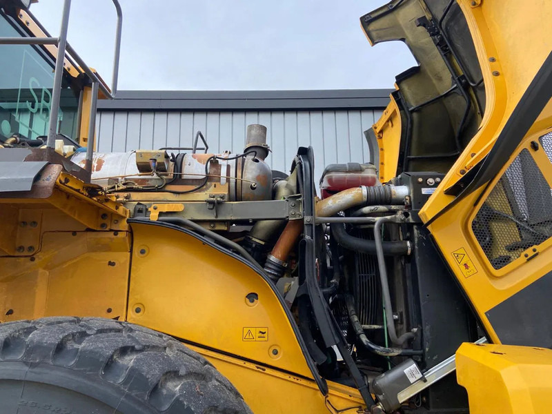Chargeuse sur pneus Volvo L180 G: photos 13