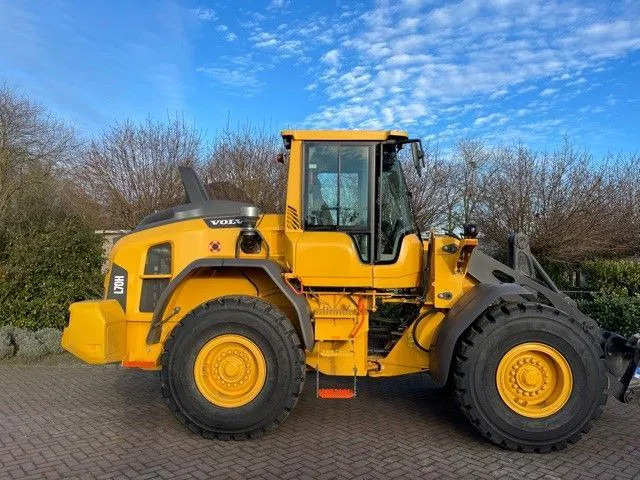 Volvo L70 H - Chargeuse sur pneus: photos 5 Volvo L70 H - Chargeuse sur pneus: photos 5