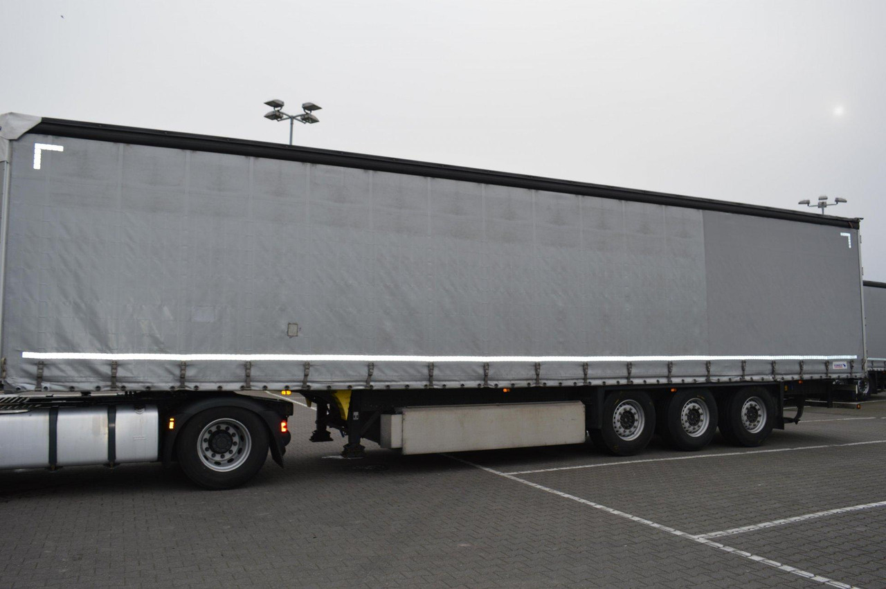 Schmitz Cargobull SCS24/L Lifting Axle - Semi-remorque rideaux coulissants: photos 1 Schmitz Cargobull SCS24/L Lifting Axle - Semi-remorque rideaux coulissants: photos 1