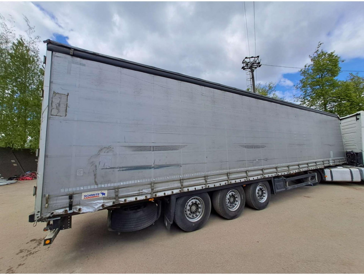 Schmitz Cargobull SCS24/L - Semi-remorque rideaux coulissants: photos 4 Schmitz Cargobull SCS24/L - Semi-remorque rideaux coulissants: photos 4