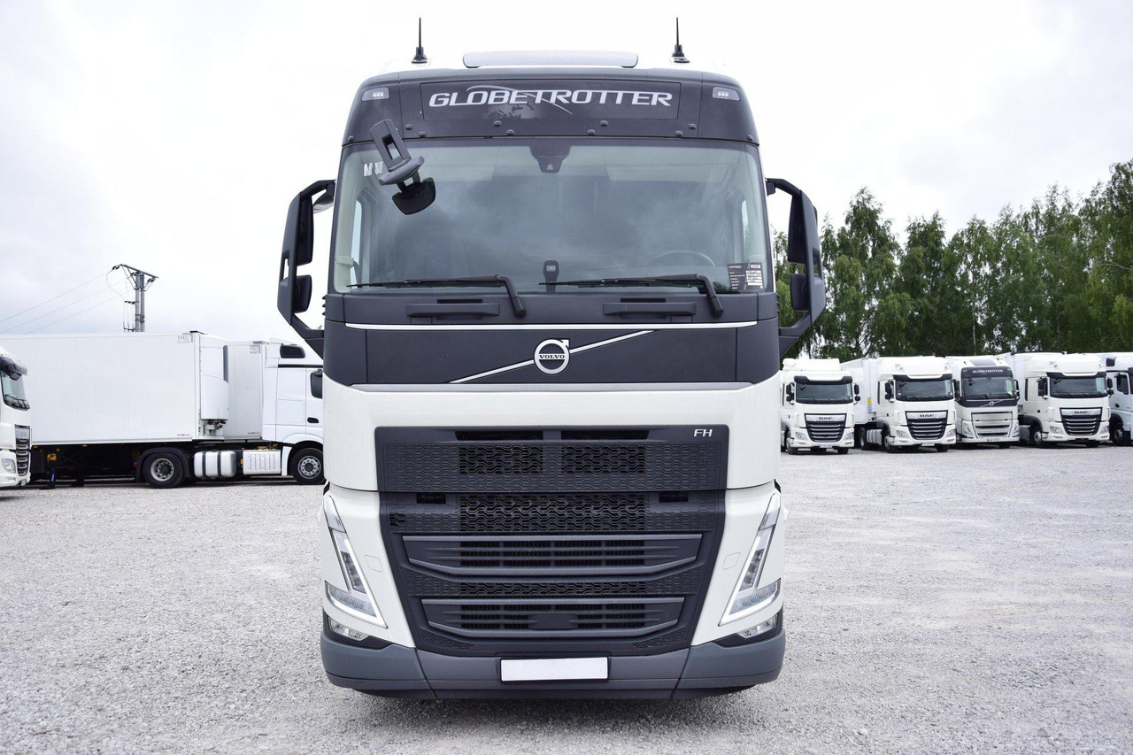 Volvo FH 460 Globetrotter XL i-Save I-ParkCool - Tracteur routier: photos 2 Volvo FH 460 Globetrotter XL i-Save I-ParkCool - Tracteur routier: photos 2