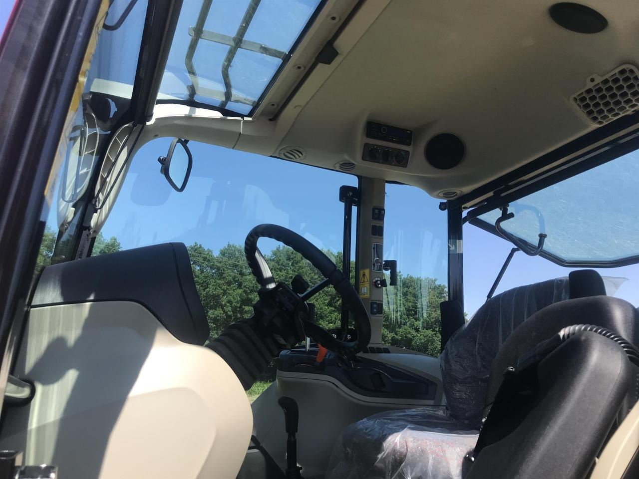 Massey Ferguson MF 4708 M - Tracteur agricole: photos 3 Massey Ferguson MF 4708 M - Tracteur agricole: photos 3