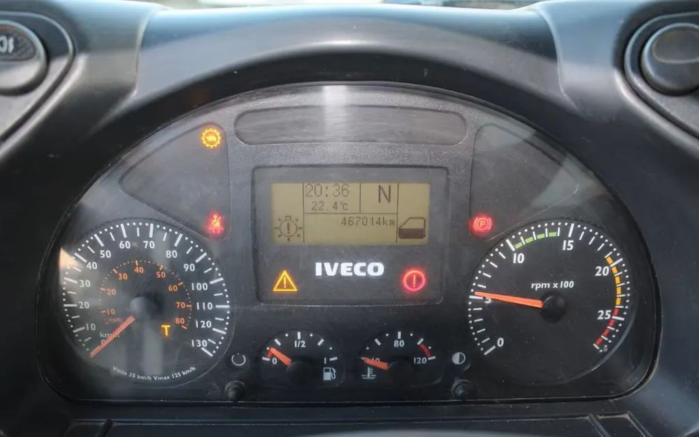 Iveco Trakker 450 | Meiller Trójstronny Wywrot | 8x4 | Euro 5| Retarder | Bordmatic | Klimatyzacja - Camion benne: photos 5 Iveco Trakker 450 | Meiller Trójstronny Wywrot | 8x4 | Euro 5| Retarder | Bordmatic | Klimatyzacja - Camion benne: photos 5