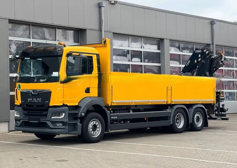 MAN TGS 26.430 6x2-4 – platforma z żurawiem FASSI F235- Euro 6 - Camion grue, Camion plateau: photos 1 MAN TGS 26.430 6x2-4 – platforma z żurawiem FASSI F235- Euro 6 - Camion grue, Camion plateau: photos 1