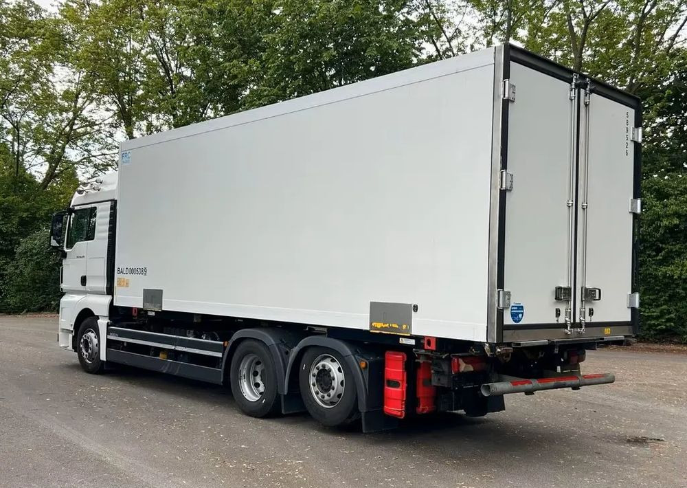 MAN TGX 26.470 – Chłodnia z agregatem Thermo King / Retarder / Navi / Euro 6 /6x2 - Camion frigorifique: photos 3 MAN TGX 26.470 – Chłodnia z agregatem Thermo King / Retarder / Navi / Euro 6 /6x2 - Camion frigorifique: photos 3
