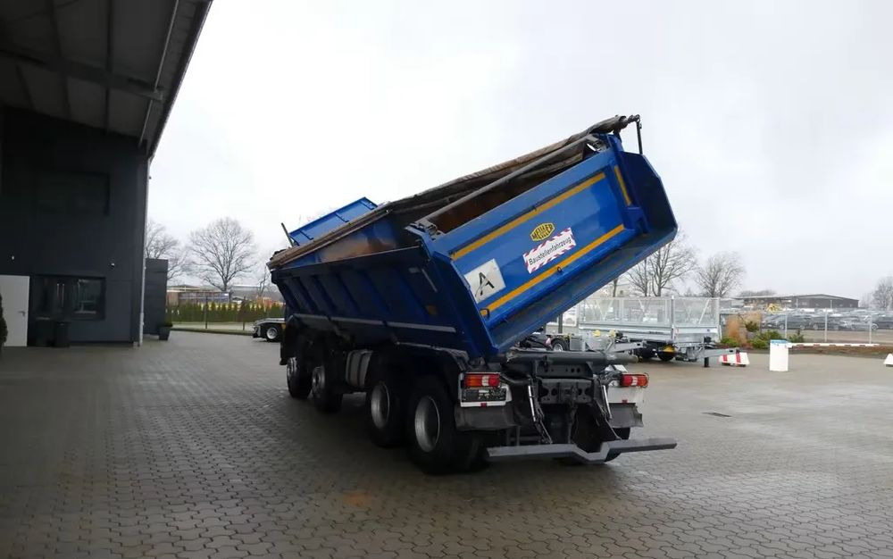 Mercedes-Benz 3243K / 8x4 – Trójstronny wywrotka Meiller / Bordmatik / Retarder / 67 tys. km!/ Euro 6/ 8x4 - Camion benne: photos 3 Mercedes-Benz 3243K / 8x4 – Trójstronny wywrotka Meiller / Bordmatik / Retarder / 67 tys. km!/ Euro 6/ 8x4 - Camion benne: photos 3