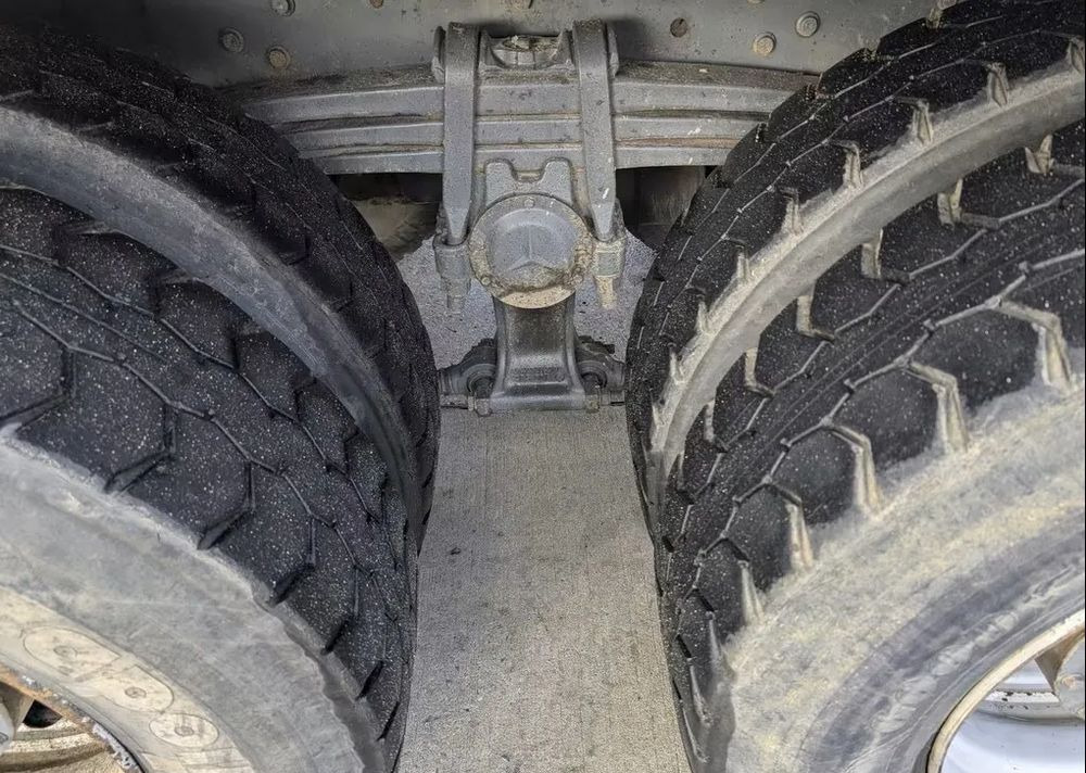 Camion benne Mercedes-Benz Actros 2644 EPS |Wywrotka 3-stronna Meiller Bordmatik | 6x4 | Euro 5 | Plandeka rolowana: photos 12 Camion benne Mercedes-Benz Actros 2644 EPS |Wywrotka 3-stronna Meiller Bordmatik | 6x4 | Euro 5 | Plandeka rolowana: photos 12