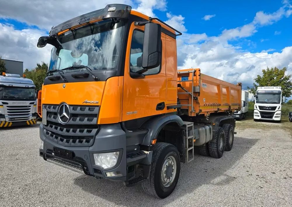 Mercedes-Benz Arocs 3345 6x6 Allrad / Bordmatic – Wywrotka Dautel | 449 KM | - Camion benne: photos 1 Mercedes-Benz Arocs 3345 6x6 Allrad / Bordmatic – Wywrotka Dautel | 449 KM | - Camion benne: photos 1