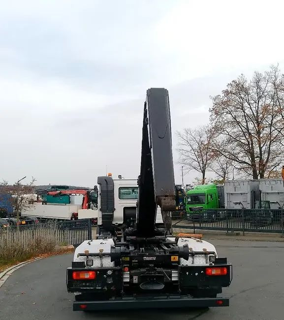 Volvo FM 410 • 6x2 • Meiller z systemem HDS (roll-off) • Euro 6 • Przebieg 251235 km • - Camion ampliroll: photos 5 Volvo FM 410 • 6x2 • Meiller z systemem HDS (roll-off) • Euro 6 • Przebieg 251235 km • - Camion ampliroll: photos 5