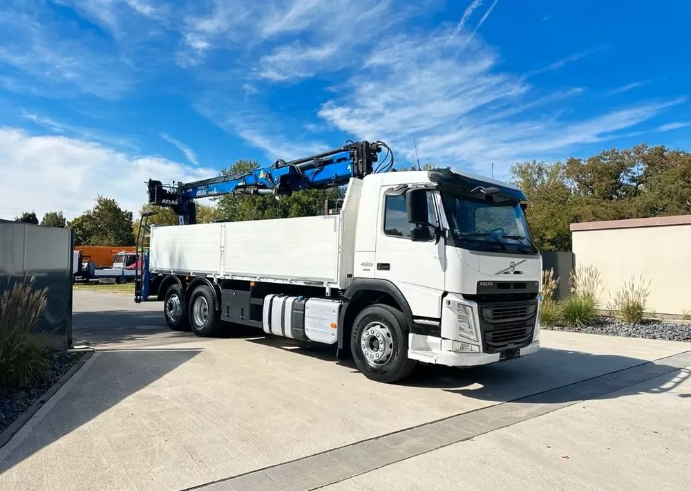 Volvo FM420 6x2 z zabudową budowlaną / oś podnoszona i skrętna / HDS Atlas / Euro 6 / 238 000 km - Camion plateau, Camion grue: photos 2 Volvo FM420 6x2 z zabudową budowlaną / oś podnoszona i skrętna / HDS Atlas / Euro 6 / 238 000 km - Camion plateau, Camion grue: photos 2