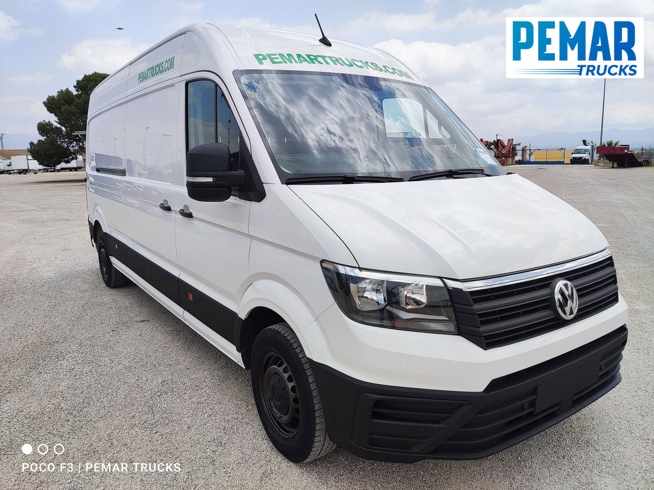VOLKSWAGEN CRAFTER 35 - 2.0 FURGON L3 H2 EURO 6 - Fourgon utilitaire: photos 3 VOLKSWAGEN CRAFTER 35 - 2.0 FURGON L3 H2 EURO 6 - Fourgon utilitaire: photos 3