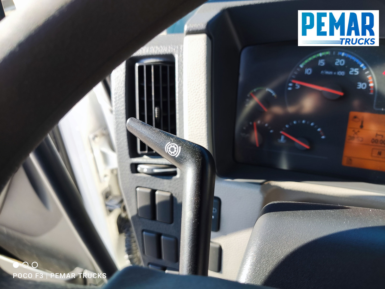 Camion frigorifique VOLVO FL 250 FRIGORIFICO 12T EURO 6: photos 26 Camion frigorifique VOLVO FL 250 FRIGORIFICO 12T EURO 6: photos 26