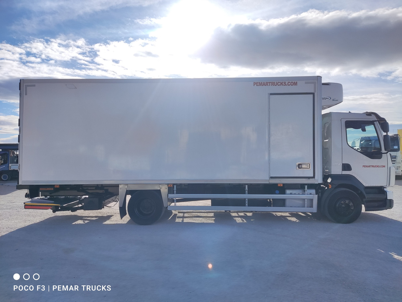 VOLVO FL 250 FRIGORIFICO 12T EURO 6 - Camion frigorifique: photos 4 VOLVO FL 250 FRIGORIFICO 12T EURO 6 - Camion frigorifique: photos 4