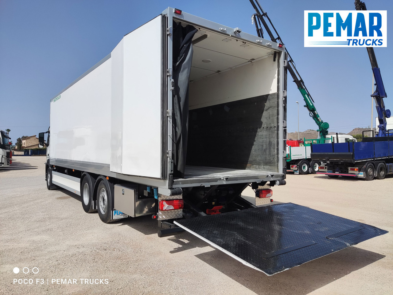 Camion frigorifique VOLVO FM 410 6X2 FRIGORIFICO EURO 6: photos 10 Camion frigorifique VOLVO FM 410 6X2 FRIGORIFICO EURO 6: photos 10