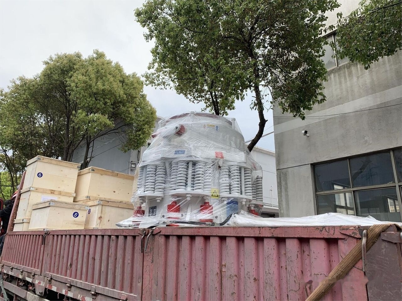 Kinglink KLC1000 Symons 3ft SH STD Cone Crusher - Concasseur à cône: photos 3 Kinglink KLC1000 Symons 3ft SH STD Cone Crusher - Concasseur à cône: photos 3