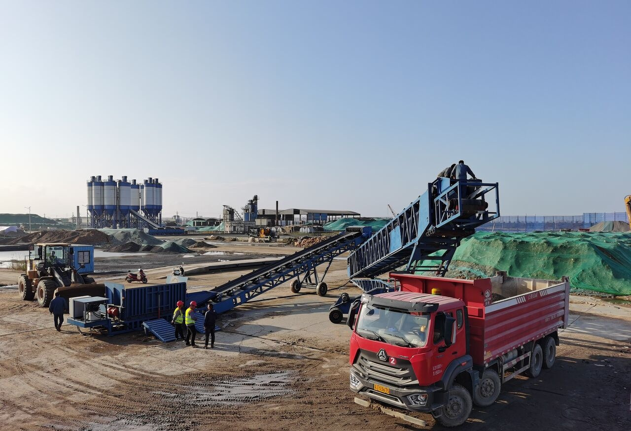 Kinglink New Belt Conveyor | Telescopic Radial Stacker - Bande transporteuse: photos 1 Kinglink New Belt Conveyor | Telescopic Radial Stacker - Bande transporteuse: photos 1