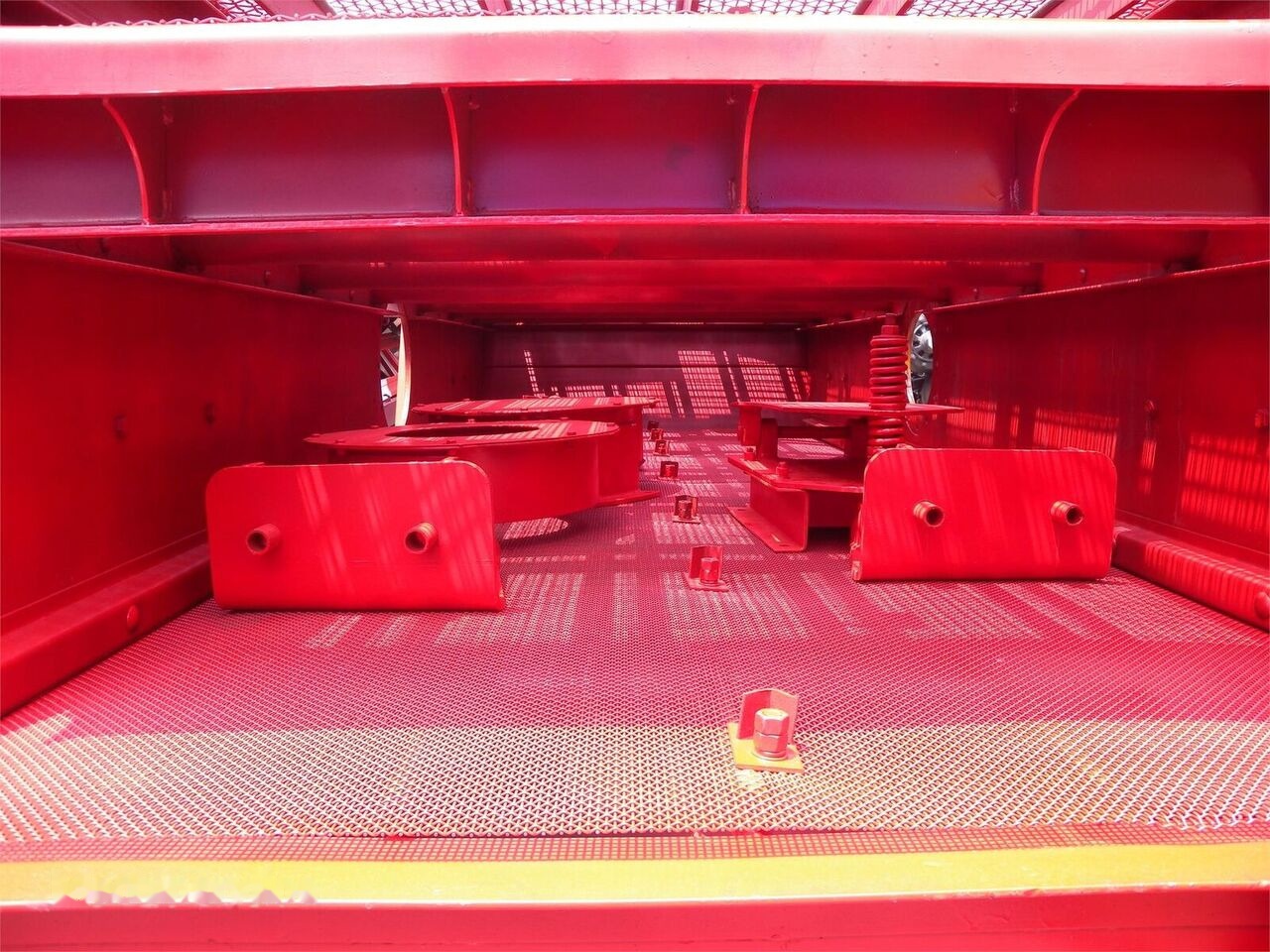 Kinglink Triple deck vibrating screen 3YK1854 - Crible: photos 2 Kinglink Triple deck vibrating screen 3YK1854 - Crible: photos 2