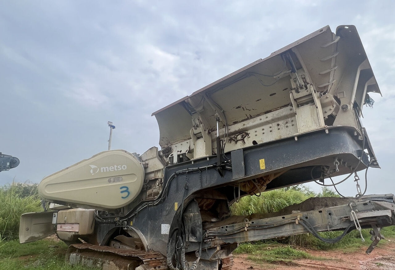 Metso Lokotrack LT106 Jaw Crusher - Concasseur mobile: photos 1 Metso Lokotrack LT106 Jaw Crusher - Concasseur mobile: photos 1