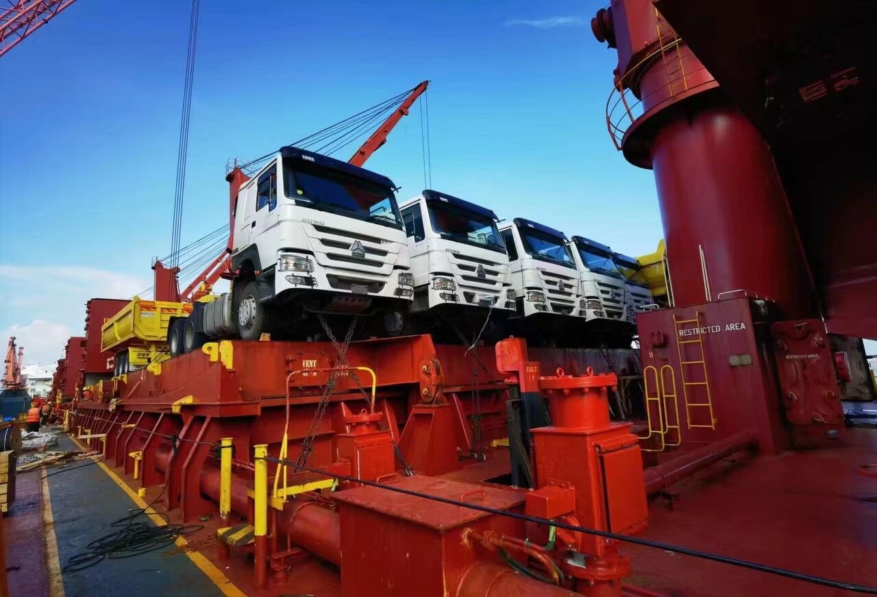 Howo NEW 6X4 Mining Dumper Truck for Quarry sites - Tracteur routier: photos 2 Howo NEW 6X4 Mining Dumper Truck for Quarry sites - Tracteur routier: photos 2