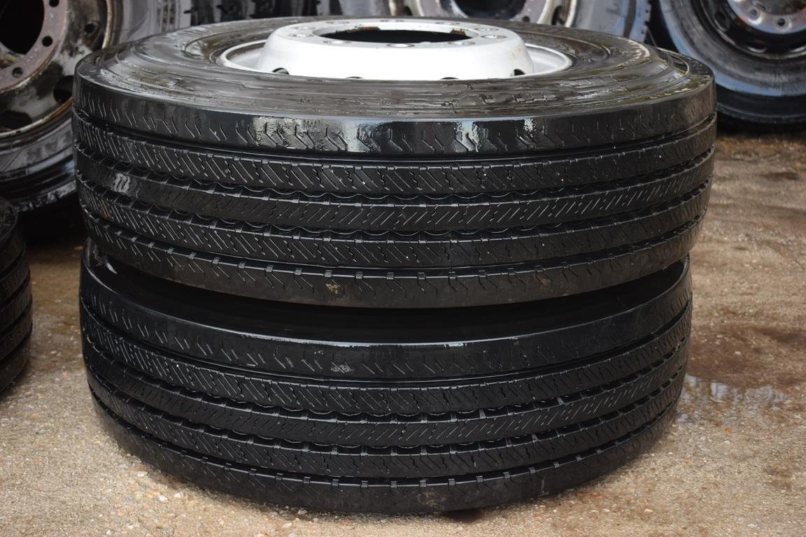 CONTINENTAL 315 / 80 R 22,5 FRONT - DOT 44/16 - Pneu pour Camion: photos 1 CONTINENTAL 315 / 80 R 22,5 FRONT - DOT 44/16 - Pneu pour Camion: photos 1